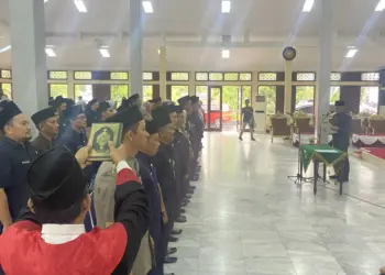 PELANTIKAN - Ratusan pejabat sedang disumpah jabatan, di Aula Pendopo Bupati Pandeglang, Selasa (23/5/2023). (NIPAL SUTIANA/SATELITNEWS.COM)