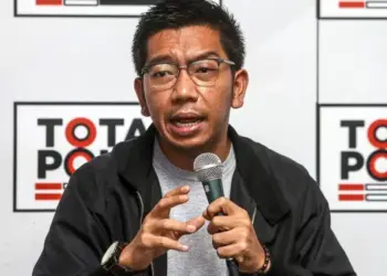 BERI MASUKAN: Peneliti ICW Kurnia Ramadhana. (MIFTAHUL HAYAT/JAWA POS)