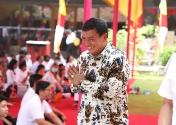 PERAYAAN WAISAK: Suasana erayaan Waisak Umat Buddha Provinsi Banten dan peresmian Pilar Asoka yang digelar di Vihara Cosukong Tanjung Kait Kecamatan Mauk, Minggu (18/6/2023). (ISTIMEWA)