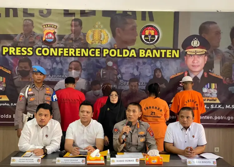 Jajaran Polda Banten ekspose kasus dugaan TPPO, di halaman Mapolda setempat, Rabu (21/6/2023). (ISTIMEWA)