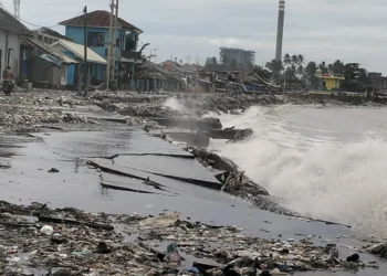 Pesisir Pantai Teluk Kecamatan Labuan, abrasi. (ISTIMEWA)