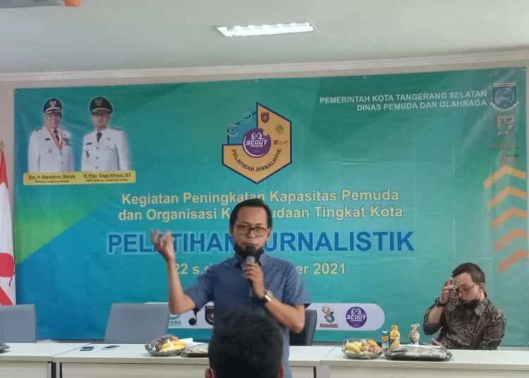 Meningkatkan Kompetensi Profesi Penyelenggara Pemilu