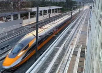 Kereta Cepat Jakarta Bandung Ditargetkan Beroperasi Medio Agustus 2023