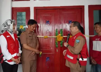 Airin Tinjau Rumah Hasil Donasi Warga Tangsel di Kota Serang