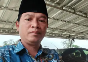 Kades Gombong, Kecamatan Panimbang, Kabupaten Pandeglang, Mamed. (ISTIMEWA)