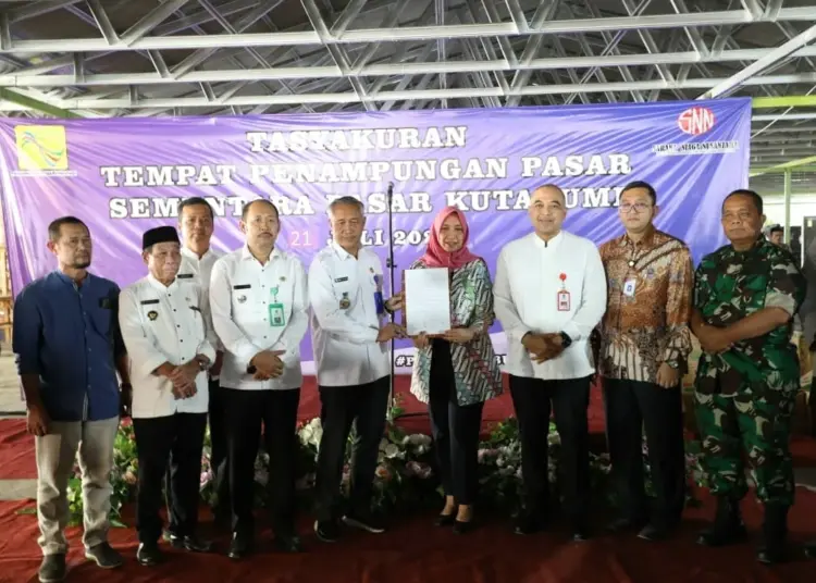 TPPS PASAR KUTABUMI: Bupati Tangerang A. Zaki Iskandar meresmikan Tempat Penampungan Pedagang Sementara (TPPS) Pasar Kutabumi Kecamatan Pasar Kemis, Jumat(21/7/2023). (ISTIMEWA)