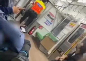 Manajemen KAI Sesalkan Video Tak Senonoh dalam Commuter Line