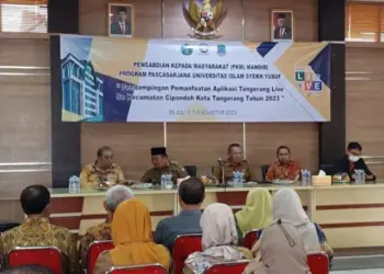 Mahasiswa Pascasarjana UNIS Tangerang Sosialisasikan Aplikasi Tangerang LIVE