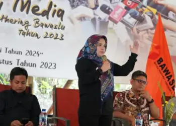 SAMBUTAN: Anggota Bawaslu Lolly Suhenty saat memberikan sambutan saat membuka Media Gathering Bawaslu Tahun 2023, Kamis (3/8/2023) di Sukabumi, Jawa Barat. (DOK BAWASLU)