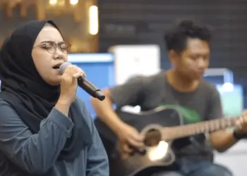 Lirik Lagu Mama Aku Ingin Pulang-Indah Yastami (Live Cover)