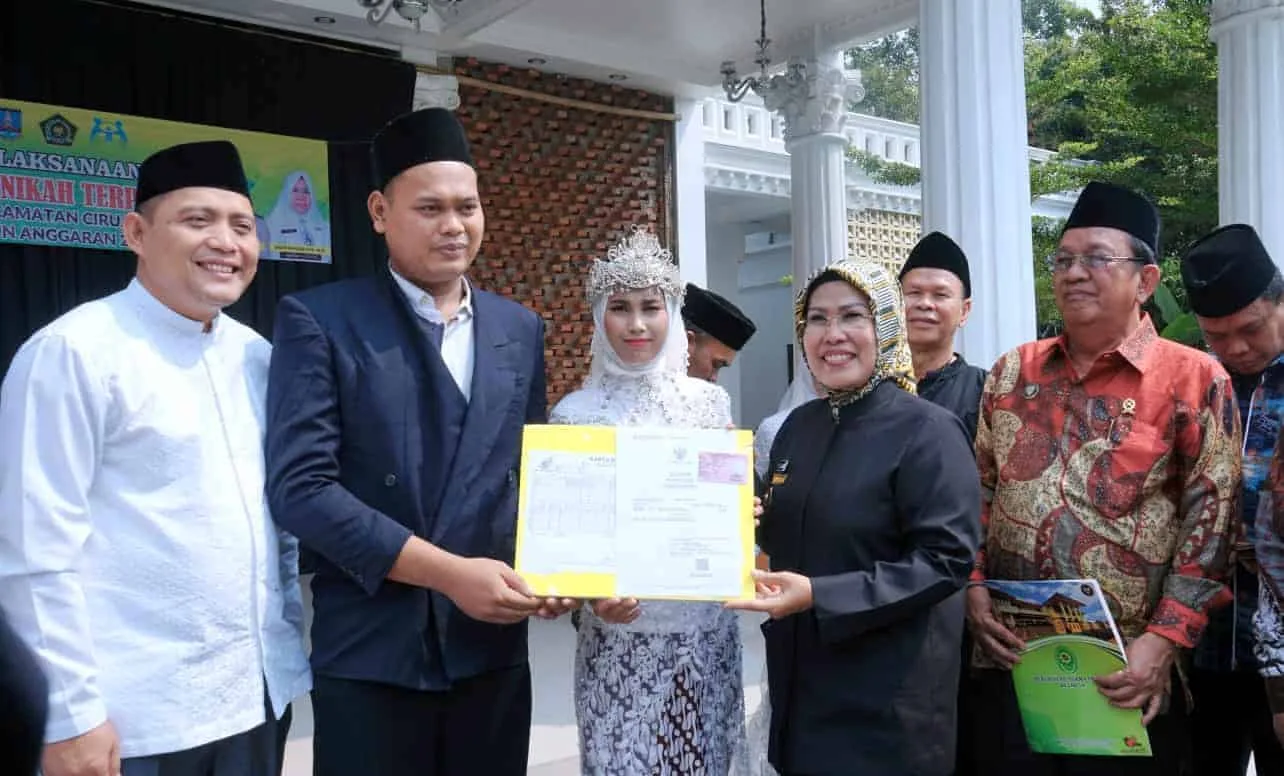 Pelaksanaan Isbath Nikah disaksikan Bupati Serang Ratu Tatu Chasanah. (ISTIMEWA)