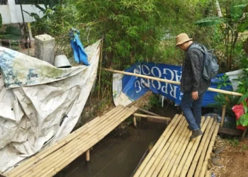 Nekat Pakai Air Kali Cisalak, Warga Keranggan Terkena Gatal-Gatal