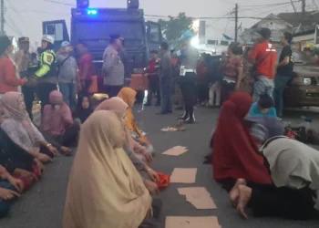 Polresta Tangerang Ambil Alih Pemasangan Plang Revitalisasi Pasar Kuta Bumi