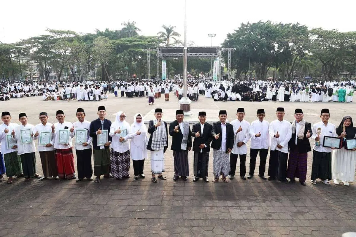 Al Muktabar Ajak Santri Berkontribusi Dalam Pembangunan