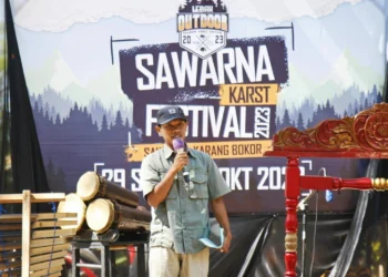 Menjaga Kelestarian Alam Lewat Sawarna Karst Festival