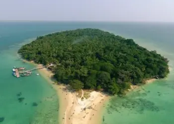 Pulau Liwungan di Kecamatan Panimbang, Kabupaten Pandeglang. (ISTIMEWA)