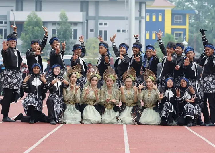 Gita Satria Kaibon Juara Tiga Tiga Lomba Drum Corps Tingkat Asia Tenggara