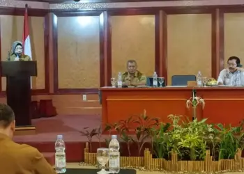 Kepala DPMPTSP Provinsi Banten, Virgojanti, sampaikan capaian investasi. (ISTIMEWA)