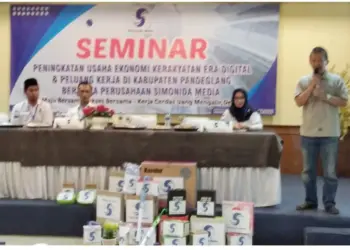 Suasana Seminar Peningkatan Usaha Ekonomi Kerakyatan Era Digital dan Peluang Kerja, Minggu (5/11/2023). (MARDIANA/SATELITNEWS.COM)