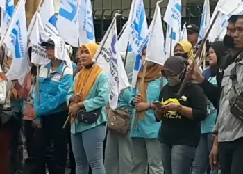 Buruh di Lebak Gelar Demo Minta UMK 2024 Sebesar Rp 3,7 Juta