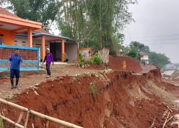 10 Rumah di Tigaraksa Terdampak Longsor