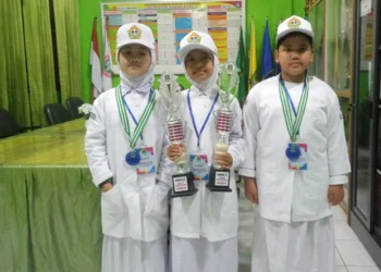 Siswa SD Negeri Pasar Baru 1 Kota Tangerang Raih Juara 1 Cerdas Cermat Tingkat Provinsi