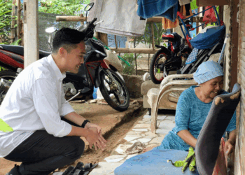 Dengar Keluhan dan Harapan, Rivo Aktif Sambangi Warga