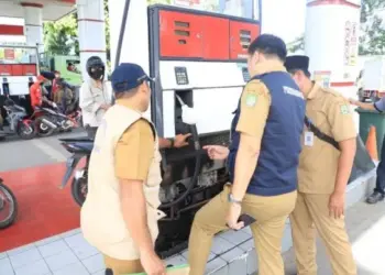 Periksa Sejumlah SPBU, DisperindagkopUKM Kota Tangerang Pastikan Aman