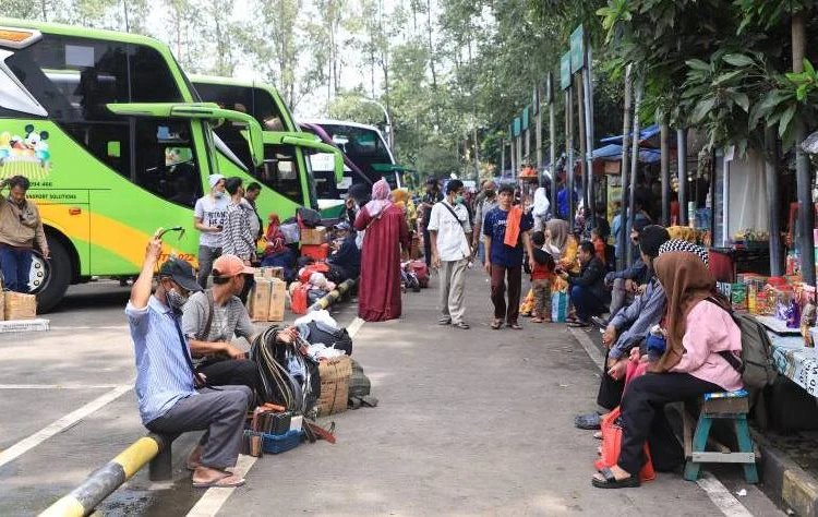 Jelang Liburan Tahun Baru 2024, Terminal Poris Plawad Tangerang Mulai Alami Peningkatan