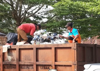 Pj Bupati Lebak Minta Masyarakat Diberi Advokasi Terkait Pengelolaan Sampah