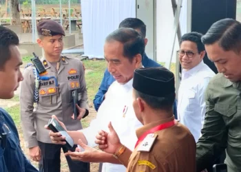 Bertemu Kades di Kabupaten Serang, Presiden RI Jokowi ingatkan soal pengunaan Dana Desa, Senin (8/1/2024). (SIDIK/SATELITNEWS.COM)