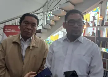 Ketua Bawaslu Banten Ali Faisal, bersama Pj Gubernur Banten. (ISTIMEWA)