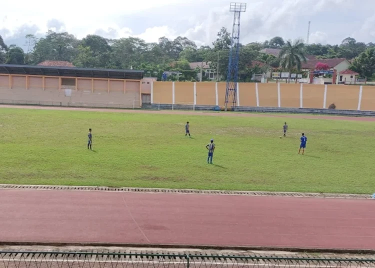 Stadion Badak Kuranten, Kecamatan Majasari, Kabupaten Pandeglang, salah satu Barang Milik Daerah (BMD) yang ingin di pihakketigakan pengelolaannya. (ADIB FAHRIE/SATELITNEWS.COM)