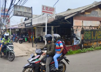 Polisi Dikeroyok Pemuda Mabuk di Ciputat Timur