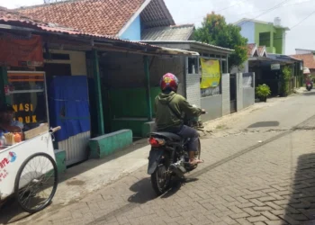 Cegah Pelaku Curanmor di Serpong Kabur, Warga Dibacok Sampai Perut Robek