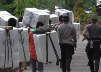 38 TPS Sulit Dijangkau Kendaraan, Distribusi Logistik Dipikul