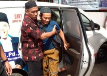 Keluarga Penderita Lumpuh di Lebak Akhirnya Dibawa ke Rumah Sakit