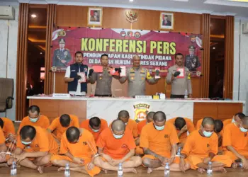 Kapolres Serang AKBP Candra Sasongko, ekspos kasus kejahatan narkoba. (ISTIMEWA)