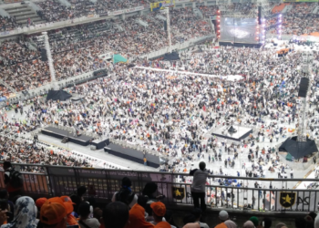 Massa Pendukung Anies-Muhaimin Penuhi Stadion Jakarta Internasional Stadium