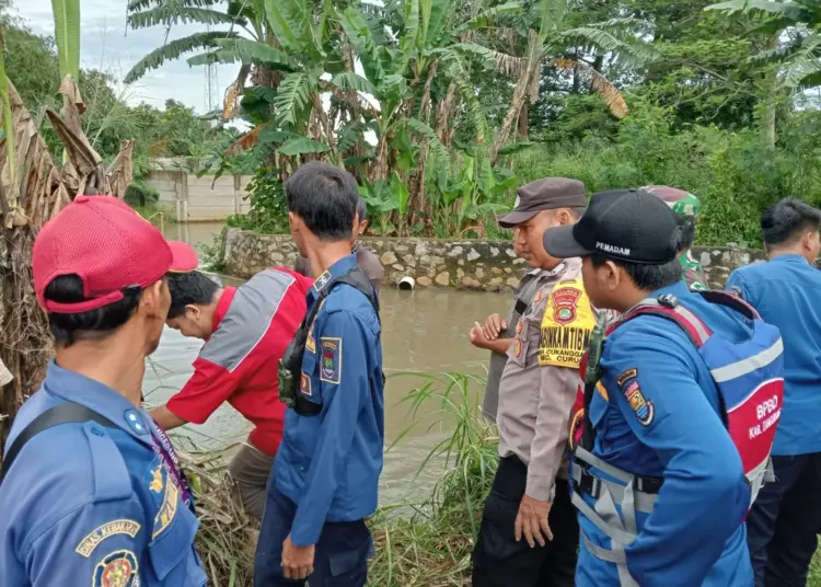 Ayah dan Anak Tewas Tenggelam di Sungai Cirarab