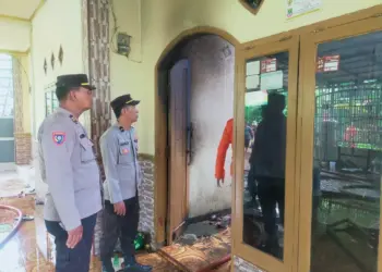 Rumah Pegawai Honorer Terbakar di Kecamatan Sukamulya