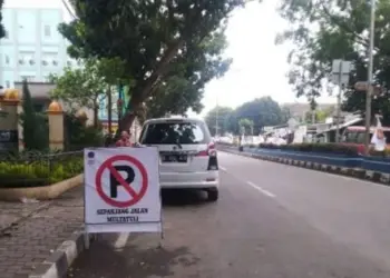 Dishub Lebak Bakal Gembosi Kendaraan yang Parkir Sembarangan