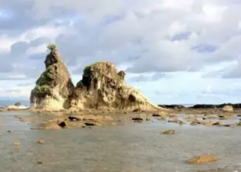 Pantai Sawarna Lebak Ditutup Sementara, Ini Alasannya