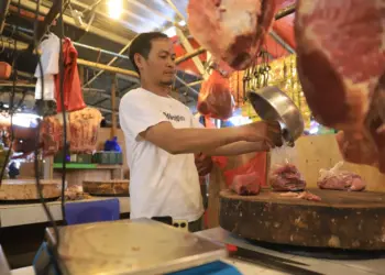 Jelang Lebaran, Penjualan Daging di Pasar Anyar Selatan Meningkat