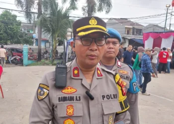 PENGANIAYAAN: Kapolsek Pondok Aren, Kompol Bambang Askar Sodiq meminta pelaku penganiayaan menyerahkan diri atau akan ditangkap. (EKO SETIAWAN/SATELIT NEWS)