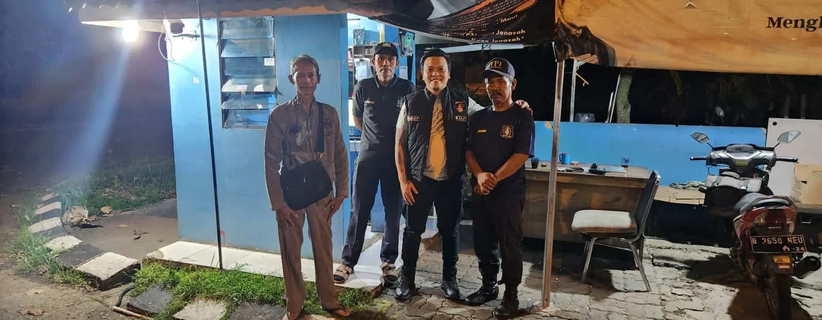 Kasat Reskrim Polresta Tangerang Kompol Arief N Yusuf melakukan patroli ke perumahan. dan (ISTIMEWA)