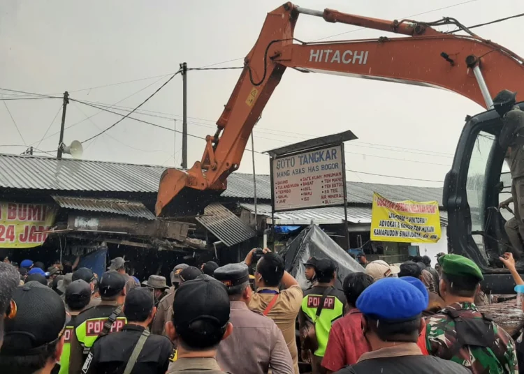 Pembongkaran Pasar Kutabumi Sempat Mendapat Perlawanan Pedagang