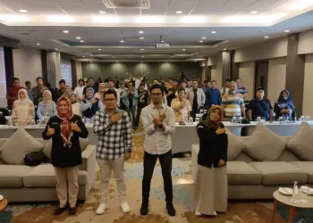 PEMBUBARAN PPK: Situasi pembubaran Badan Ad Hoc atau Panitia Pemilihan Kecamatan (PPK) pemilihan umum (Pemilu) 2024 di Aston Beach Hotel Anyer, Kabupaten Serang, Kamis (25/4). (ALFIAN HERIANTO)