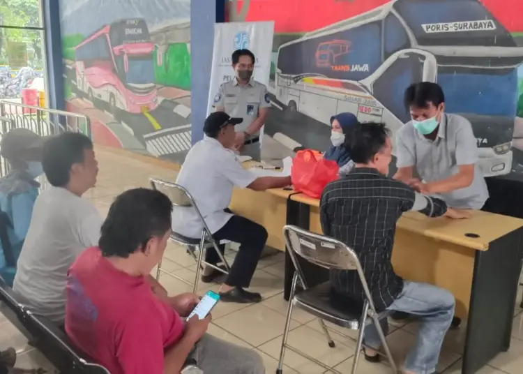 Polrestro Tangerang Kota Gelar Bakti Kesehatan di Terminal Poris Plawad