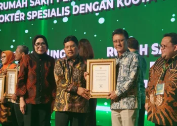 Raih Penghargaan Kemenkes, Bupati Tatu : Bukti SDM RSDP Cukup Baik